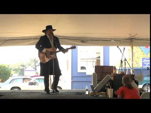Country singer Buddy Jewell sings &#039;Jesus, Elvis and Me&#039; at Elvis Week 2011